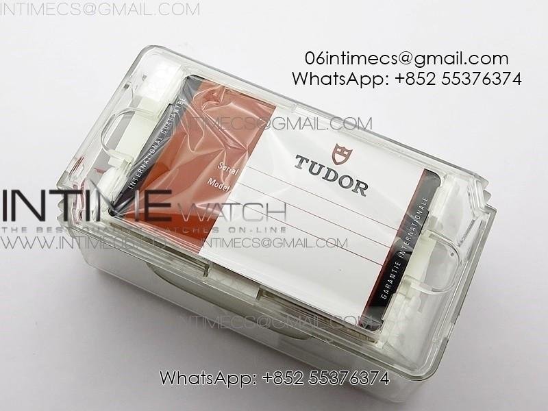 tudor-protective-travel-plastic-watch-case.jpg Tudor Protective Travel Plastic Watch Case - Image 1